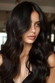 Fall 2025 Hair Trend Forecast: The Chic Styles Every Woman Will Be Wearing 