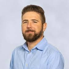 Robert Castanon's Instagram, Twitter & Facebook