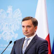 Membre du parti droit et justice. Zbigniew Ziobro Minister Sprawiedliwosci Oceniaj Prace Ministra I Jego Resortu