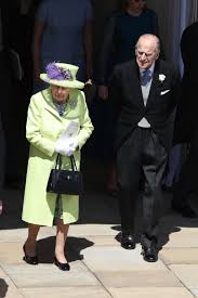Wow Queen Elizabeth Chose The Most Unexpected Color For The Royal Wedding Prince Philip Prince Harry And Meghan Prince Harry