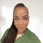 Della Goins's Instagram, Twitter & Facebook