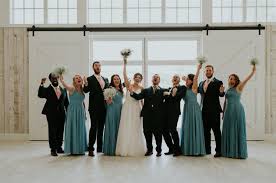Portfolio In 2020 Wedding Photographers City Wedding Photos Fall Wedding Photography