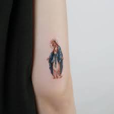 When getting the virgin mary tattoo, we can incorporate other designs to the tattoo to reinforce the ideas behind it. Virgin Mary Tattoo 6 Tattoo Designs For Women
