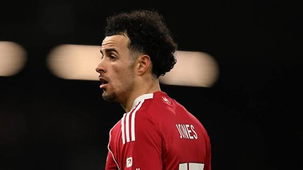 Liverpool masih pertimbangkan lepas Curtis Jones