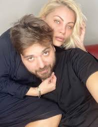 Check spelling or type a new query. Seray Sever Esine Askini Haykirdi Magazin Haberciniz Magazin Son Haber Guncel Haberlerin Kaliteli Adresi