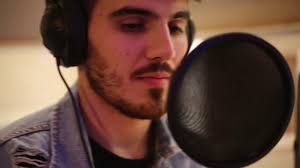 Conheça Jonathan Balbuena, influenciador digital brasileiro