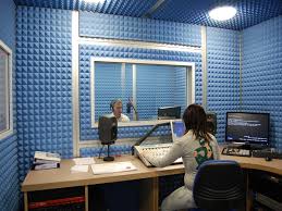 Evde ses yalıtımı nasıl yapılır uygulamalı olarak bu videomuzda bulabilirsiniz. Kayit Odasi Ses Yalitimi Adetas Yapi