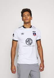 Con un fant�stico repunte en la segunda mitad, los tricampeones superaron. Umbro Colo Colo Home Vereinsmannschaften White Weiss Zalando De