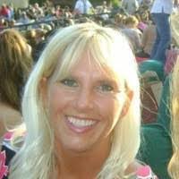 Sonia Cullen's Instagram, Twitter & Facebook