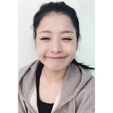 Nguyễn thùy chi (born 14 june 1993 in hanoi) known by her stage name chi pu, is a vietnamese actress and pop singer. Chi Pu Chipu16031993 Twitter
