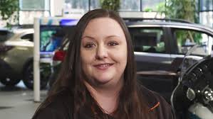 Mindy Thorne's Instagram, Twitter & Facebook