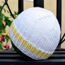 Place 9 sts from scrap yarn onto needles. How To Knit A Basic Baby Hat Free And Easy Pattern With Step By Step Videos Feltmagnet