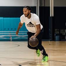 In 2008, derrick rose went to his hometown team in chicago as the number one pick in the draft, and then he got to work with adidas. Adidas D Rose 11 Derrick Rose Sneakers Release Sneakernews Com