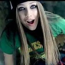 L8r boi is the eighth track on ashnikko's debut mixtape, demidevil. Avril Lavigne Sk8er Boi Nightcore Remix By Itzyagirldaweirdo