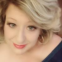 Julia Blumenstein's Instagram, Twitter & Facebook