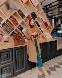 Последние твиты от hijab outfits (@hijabootd). Chic Ways To Style Your Hijab Outfits In Brown Hijab Style Com