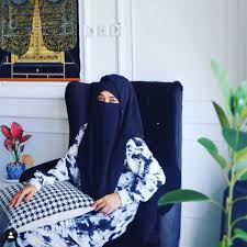 Unic ialah sebuah kumpulan nasyid malaysia. Lama Bungkam Umi Pipik Menemukan Identitas Istri Ketiga Ustaz Jefri Al Buchori Situs Berita Indonesia28