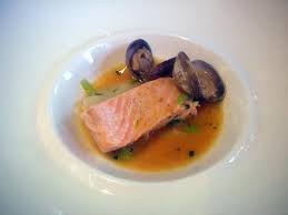 Op Het Sint Katelijne Plein Vind Je Meerdere Restaurants Voornamelijk Gespecialiseerd In Vis Tijdens De Winter Vind Je Er Ook De Beken Eten Brussel Restaurant