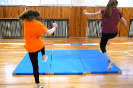 Ve snaze překonat světový rekord ve skoku z vrtulníku se. Ako Skakat Do Vysky 1 Odrazova Noha A Priprava Na Flop Telocvikari Sk