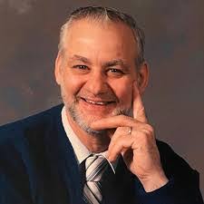 Eva Holmes's Instagram, Twitter & Facebook