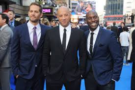 Es kamen zu hohe geschwindigkeit, menschliches versagen und selbstüberschätzung zusammen. Paul Walker Der Tragische Unfall Tod Des Fast Furious Stars