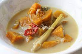 Cara membuat 1.goreng daging yang direbus sehingga separuh masak dan toskan. Masak Lemak Labu Kuning Azie Kitchen