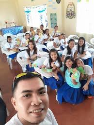 Calatrava National High School SRCY Council commemorating the World AIDS  Day 2017. #WAD2017 #143on143 #RCYNegrosOccidental