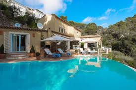 A contemporary villa that is only a short walk to saint jean cap ferrat village and harbour. Luxury French Riviera Villa Rental Villefranche Sur Mer