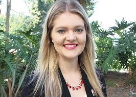 Chelsea Baer's Instagram, Twitter & Facebook