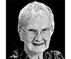 Kathleen Earley's Instagram, Twitter & Facebook