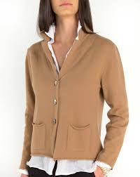 Great for snuggling up by the fire or enjoying a wintery walk, these jumpers look amazing when paired with jeans and boots for an effortlessly stylish look. Women S Lambswool Cashmere Knit Blazer Maisoncashmere