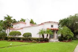Trugreen is a national lawn care company offering a wide selection of services. Trugreen Lawn Care Tampa Fl 877 868 5590