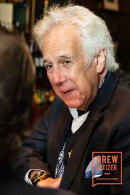 Le Central Celebrates Its 50th Anniversary