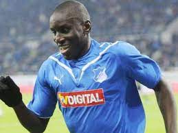 Süper lig ekiplerinden i̇stanbul başakşehir'de ve senegal millî takımında forma giymektedir. Tsg Hoffenheim Demba Ba Transfer In Der Schwebe