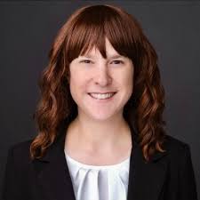 Lisa Deptula's Instagram, Twitter & Facebook