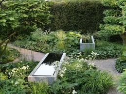 Tom Stuart Smith Green Home Water Features In The Garden Chelsea Garden Smith Gardens