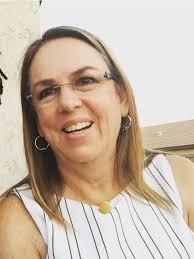 Avó cria tradição após convidar estranho por engano para Ação de Graças