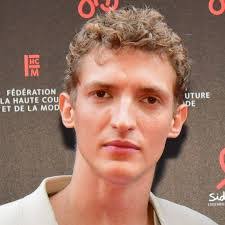 Patrick Bellucci's Instagram, Twitter & Facebook