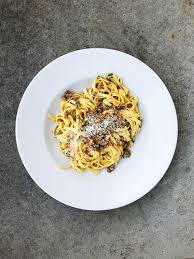 Ho mangiato il ragù alla bolognese, il classico ragù al pomodoro, ma questo li supera tutti per semplicità e bontà. Taglierini Ragu Bianco Editiongut Ch