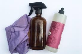 It's suitable for cleaning windows, light fixtures, reading glasses, and shower doors, in addition to giving appliances a clean, fresh shine. 7 Methods For Cleaning Glass Pendant Lights Like A Pro Homemade Ginger