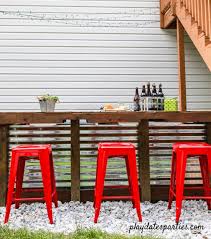 I wanted to make this diy kamado grill table design as simple as possible. Diy Outdoor Bar With Cinder Blocks And A Pallet