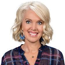 Cindy Vining's Instagram, Twitter & Facebook