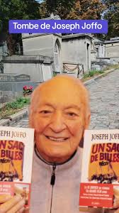 La Tombe de Fernandel au Cimetière de Passy, Paris