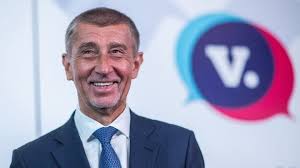 Novináři a média jsou hlídacími psy demokracie. Do Bileho Domu Miri Byvaly Nomenklaturni Komunista A Estebak Zeman Tam Ma Vstup Zakazan Spustil Znamy Politik Eurozpravy Cz