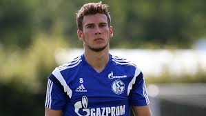 Leon goretzka sets up dramatic last 16 tie with england. The Daily Drool Champions League Group G Schalke Leon Goretzka Of Headbands And Heartbreak