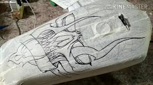 Cat motor ngupoyo arto adalah sebuah usaha khusus pengecatan sepeda motor yang berdiri sekitar 6 tahun lalu di belakang stasiun kereta api sidoarjo jawa timur. Belajar Tahap Airbrush Motif Tengkorak Tangki Rx King Skull Step By Step Pondoh Custom Youtube