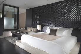 Ada tiga material dinding yang saat ini sering digunakan kebanyakan orang untuk membangun rumahnya yaitu bata ringan (hebel), bata merah dan batako. Begini Inspirasi Desain Interior Dari Warna Hitam Putih