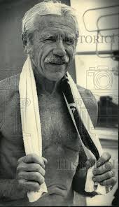 1987 Press Photo Peter Ayer took a break at poolside