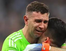 Anthony Mota (@anthomta)