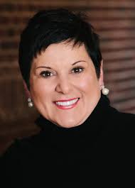 Paula Walls's Instagram, Twitter & Facebook